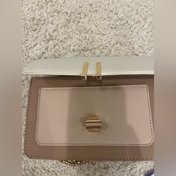 Color-Block Crossbody Bag - Picture 5 of 8